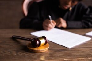 Νομική και διοικητική υποστήριξη